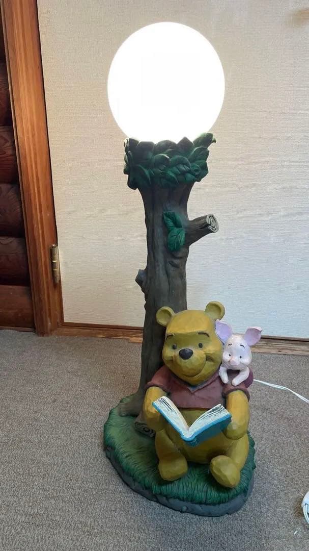プーさんと親友ピグレットのフロアスタンド