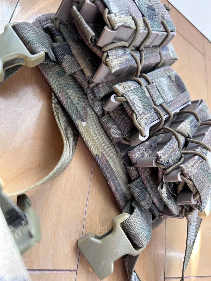 【生産終了品？】マグポーチ　TAC　CORDURA　マガジンポーチ　マルチカム