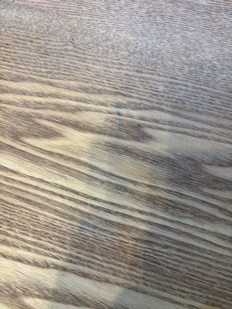 折れ脚のローテーブル