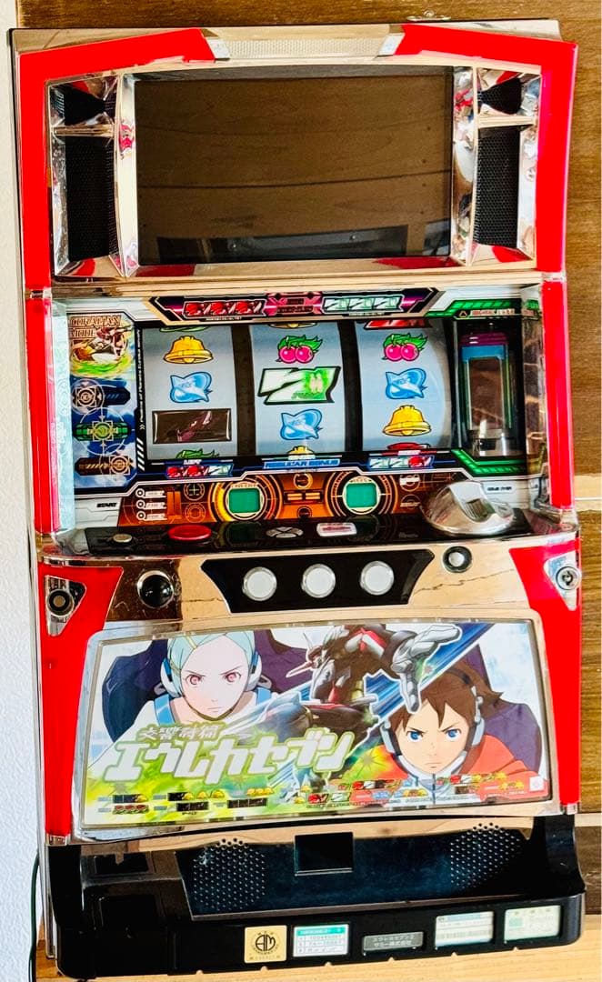 サミー 初代パチスロエウレカセブン実機　【必要機】 サミー 初代パチスロエウレカセブン実機 【コイン必要機】 - メルカリ