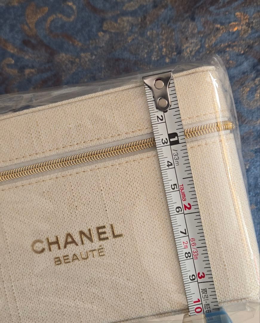 CHANEL BEAUTÉ（シャネル ビューテ）特製バニティポーチ
