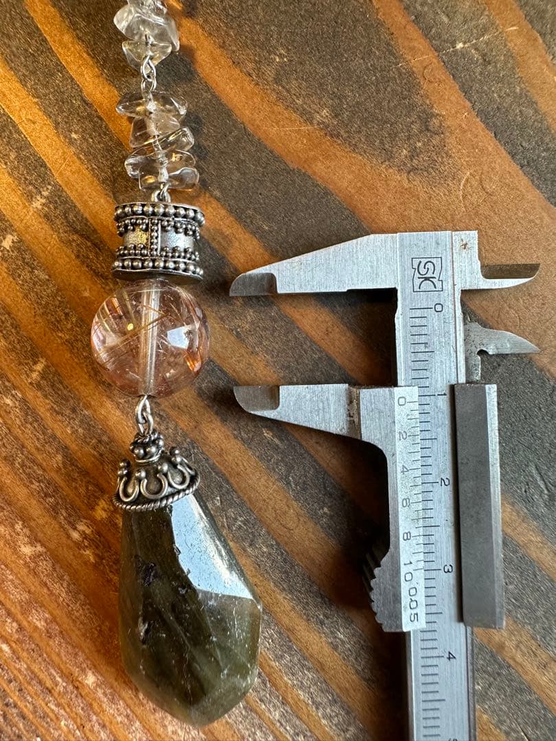 【ハンドメイド 】願いを叶えるラブラドライト &ガーデンクォーツルチルネックレス