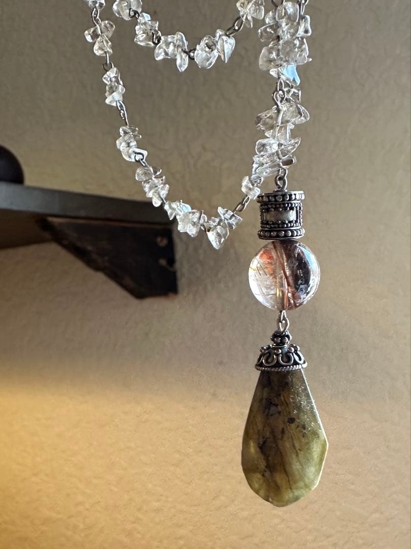 【ハンドメイド 】願いを叶えるラブラドライト &ガーデンクォーツルチルネックレス