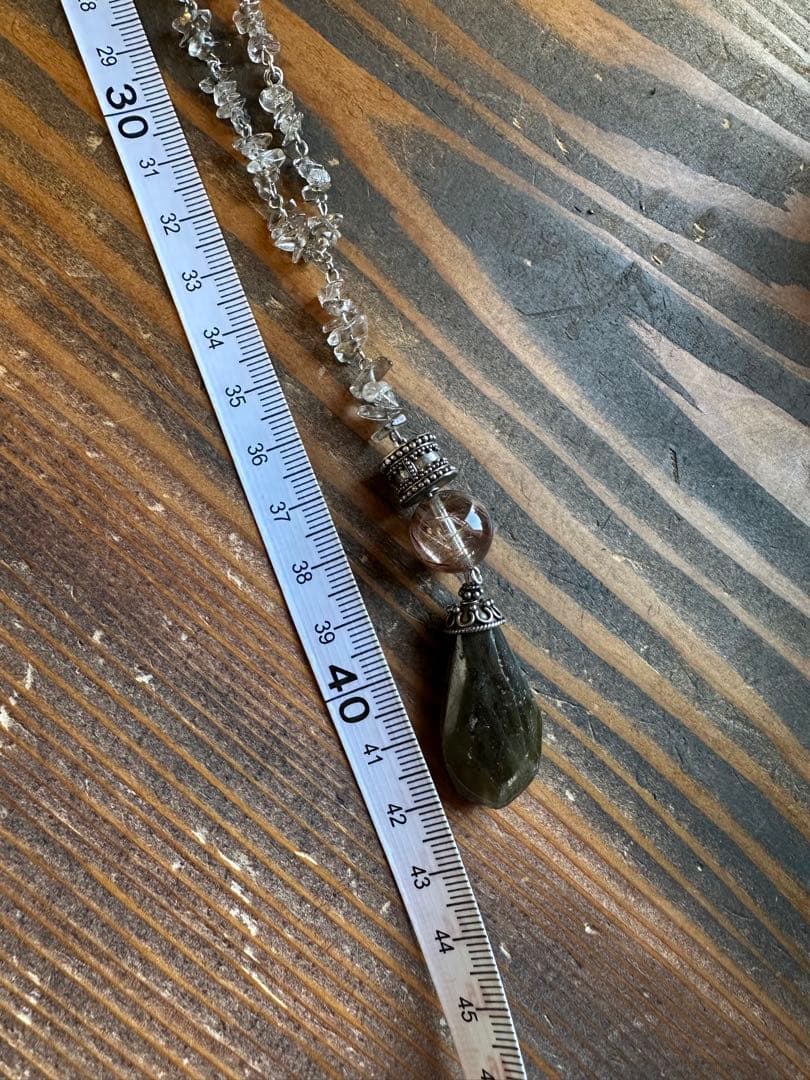 【ハンドメイド 】願いを叶えるラブラドライト &ガーデンクォーツルチルネックレス