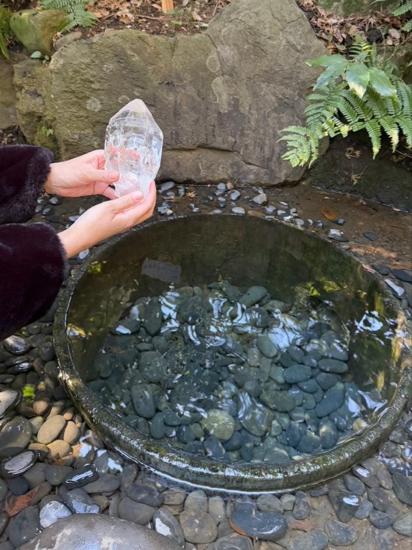 ヒマラヤマニハール水晶1.12Kg・虹入り・レコードキーパー入・透明感・清正井