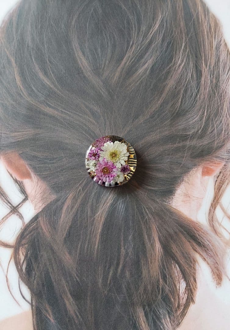 【1695】レジン　マトリカリア　ヘアゴム　ポニーフック　ブロ―チ　ハンドメイド
