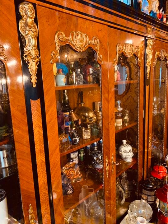 アンティーク　飾り棚　真鍮　鍵付き