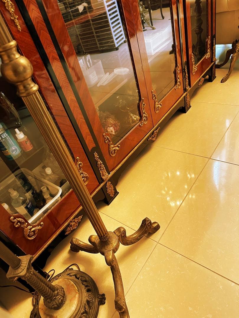 アンティーク　飾り棚　真鍮　鍵付き