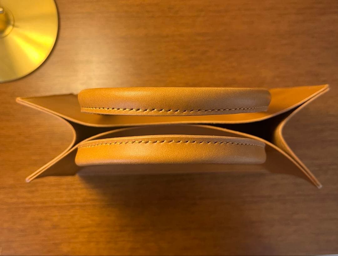 【レザーハンドバッグ】イタリアンレザー キャメル CAM シンプル 1点物