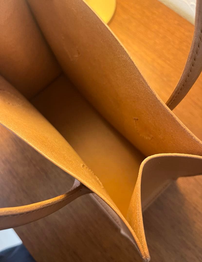 【レザーハンドバッグ】イタリアンレザー キャメル CAM シンプル 1点物