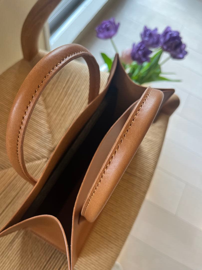 【レザーハンドバッグ】イタリアンレザー キャメル CAM シンプル 1点物