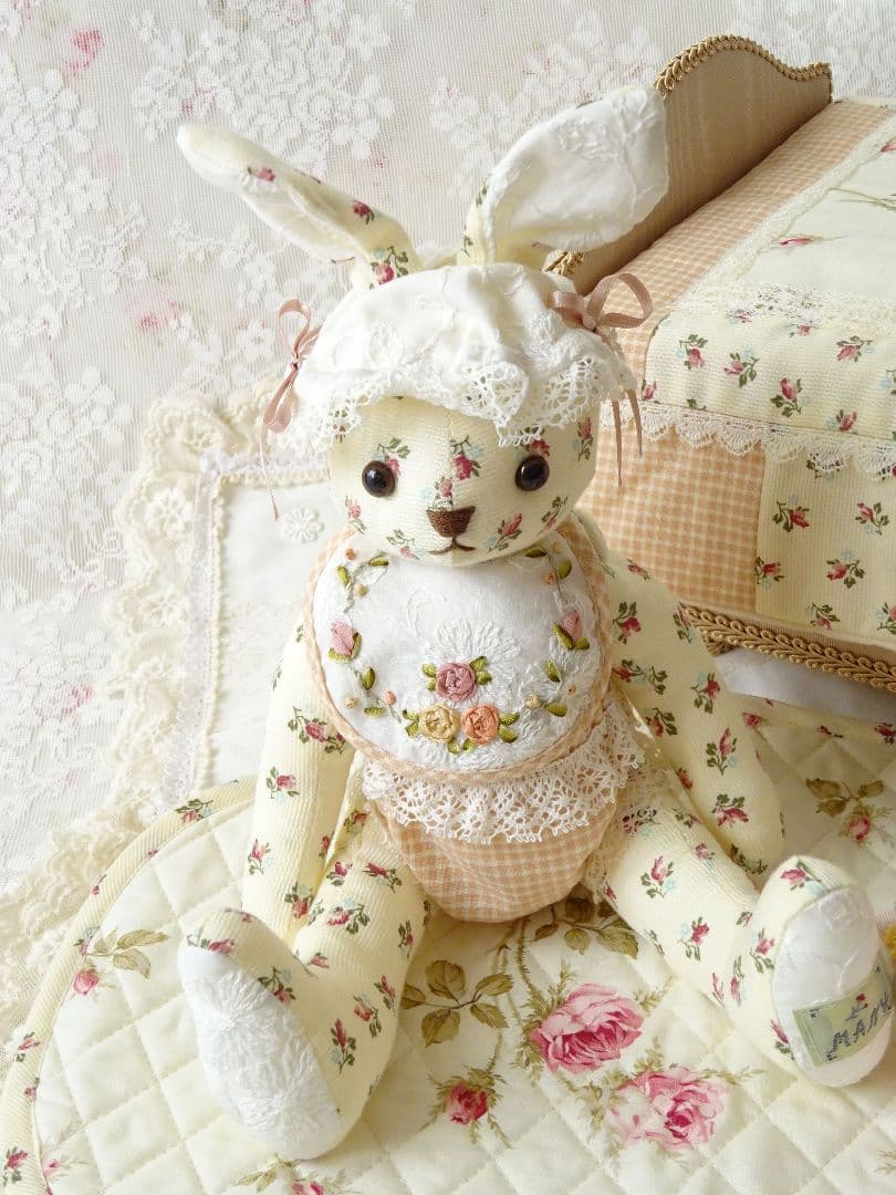 マニー　うさぎのぬいぐるみベッドルーム　コラージュウォールポケット　ローズイマン