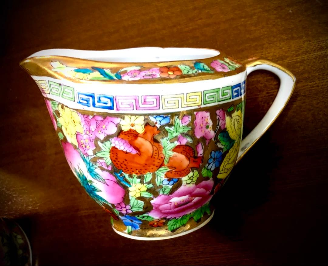 中国景徳鎮　 十錦手　金地粉彩万華不落地　ティーセット