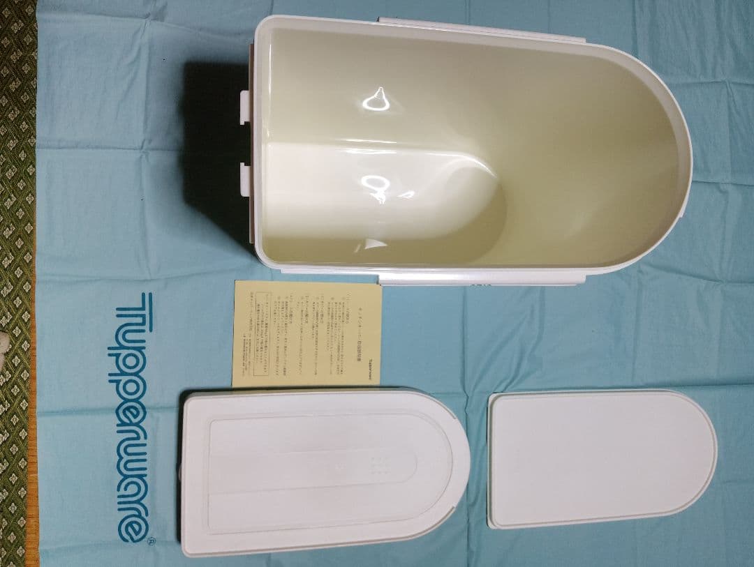 ★★新品未使用品　タッパーウェア　キッチンキーパー白★★