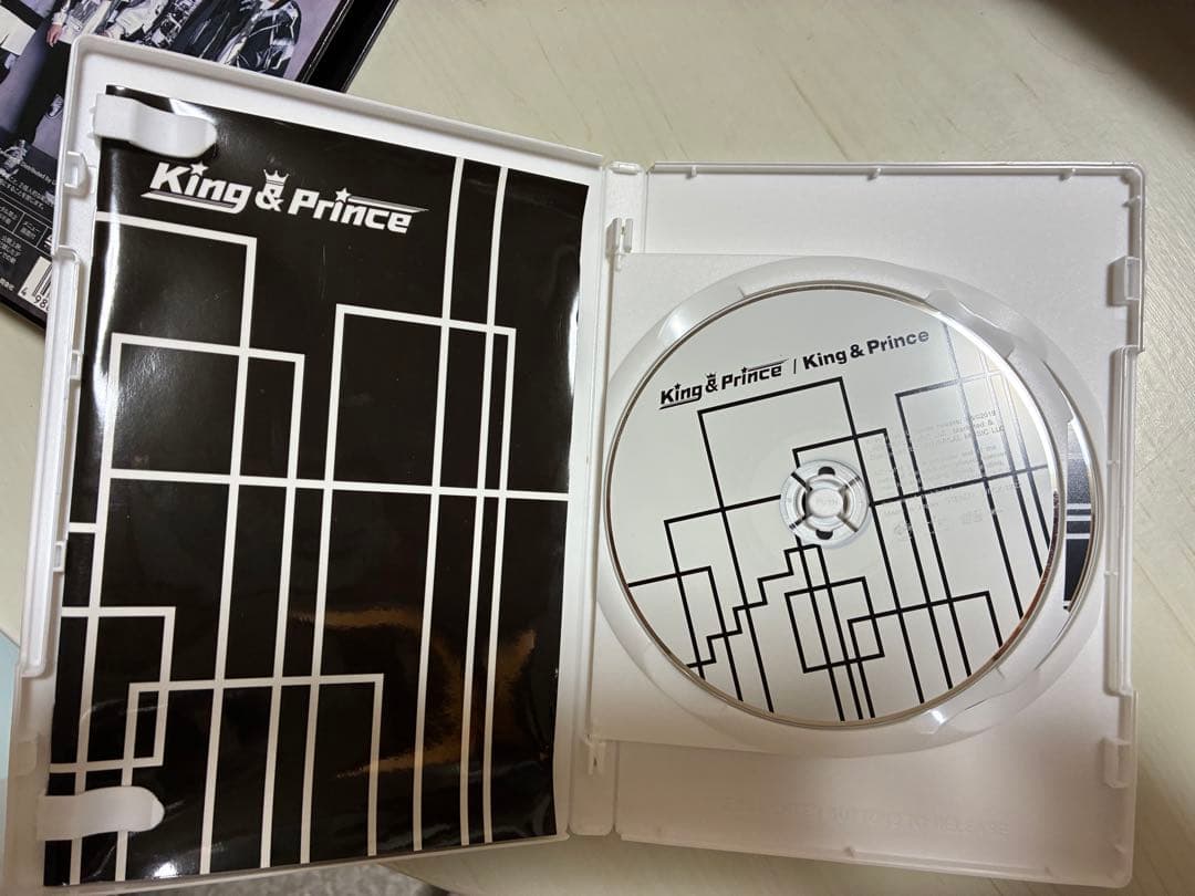 King & Prince CD/DVDセット - メルカリ
