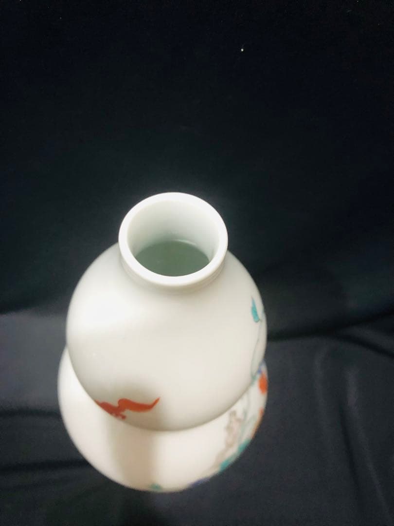 人間国宝13代酒井田柿右衛門 錦 花瓶 葡萄りす文 - メルカリ