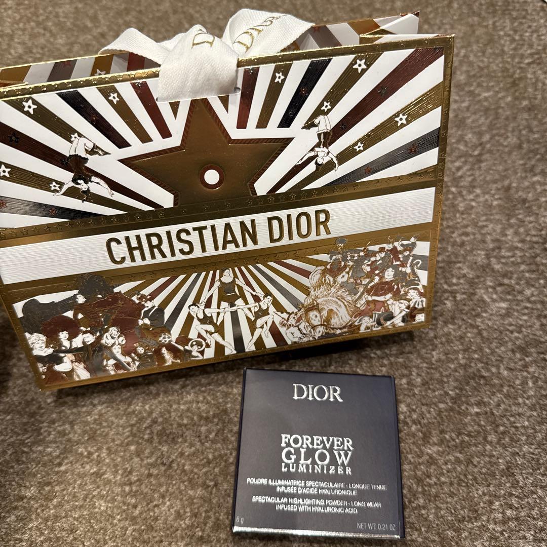 DIORクリスマスコフレ2025スキンフォーエヴァー グロウ ルミナイザー