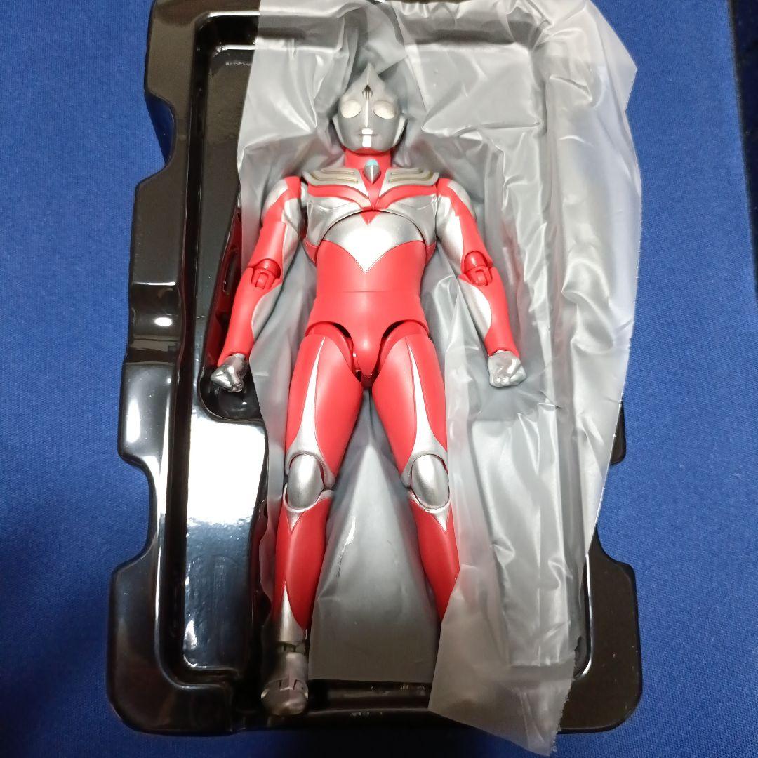 S.H.Figuarts 真骨彫 ウルトラマンティガ パワータイプ