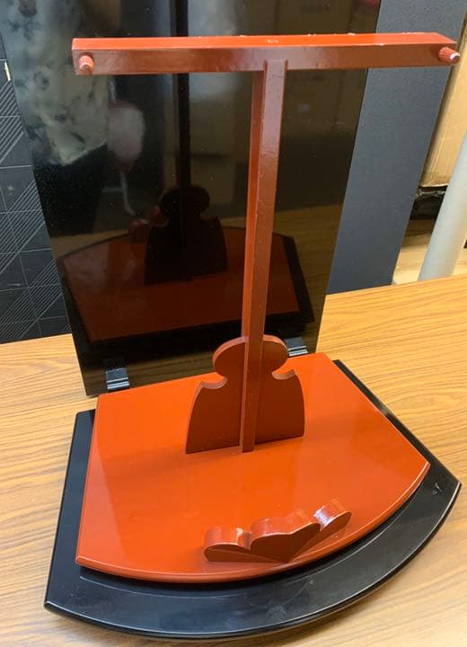 羽子板飾台 23号 朱赤 屏風付き