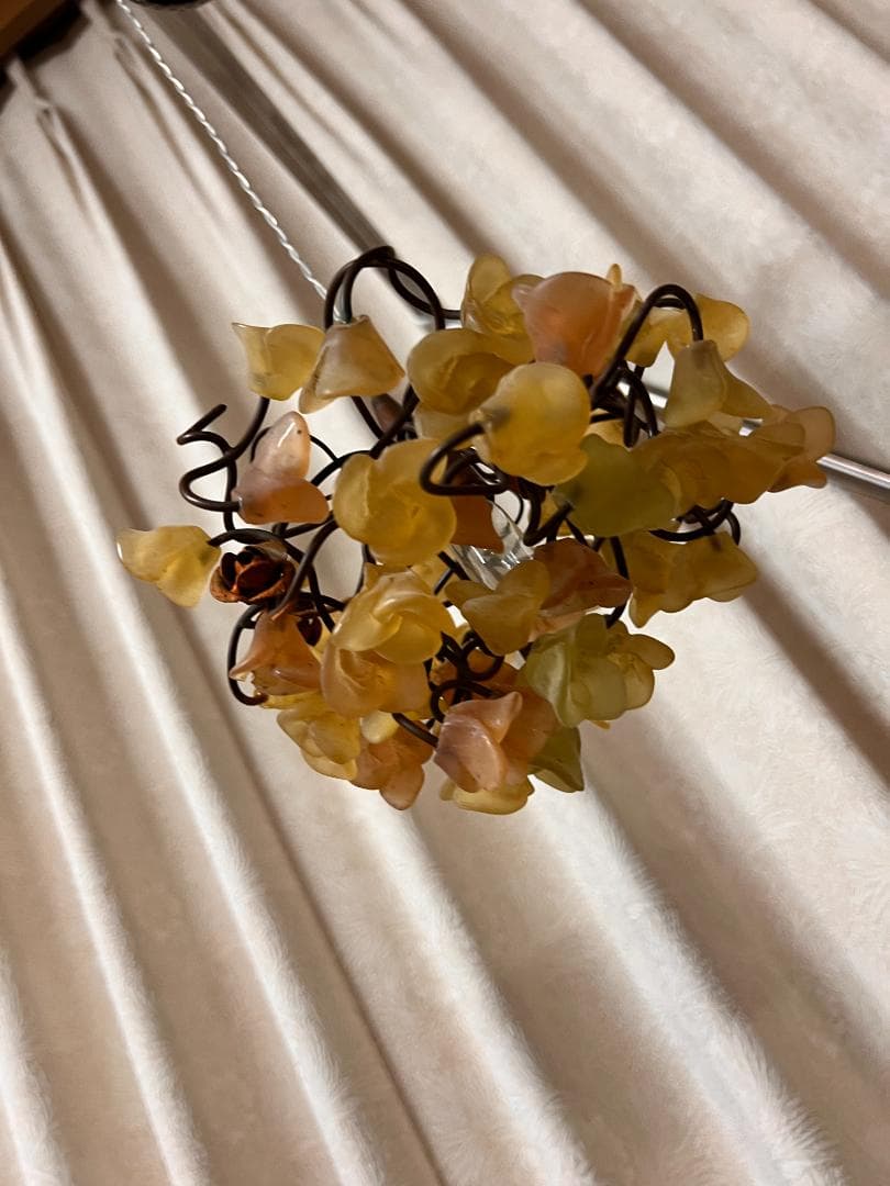 ユダライトランプ イエローとグリーンフラワー　ミハエルネグリン