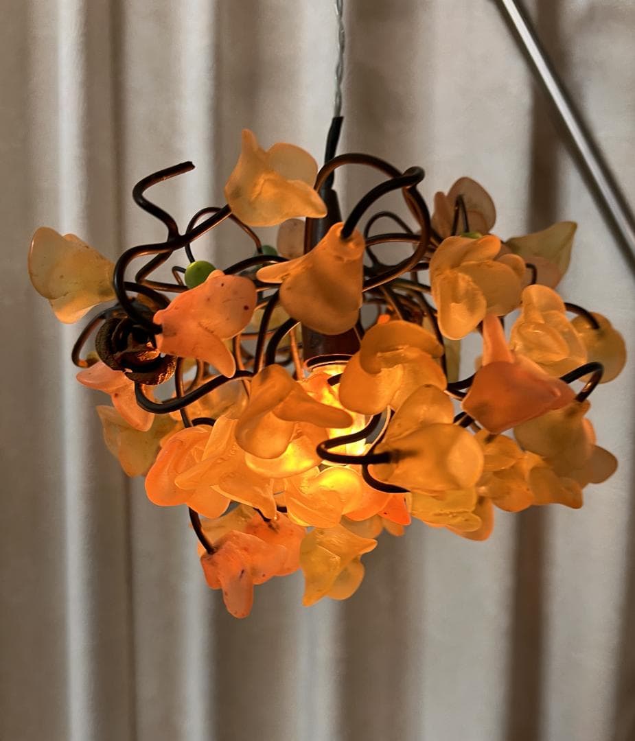 ユダライトランプ イエローとグリーンフラワー　ミハエルネグリン