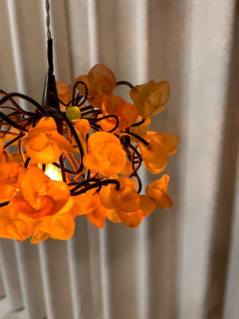 ユダライトランプ イエローとグリーンフラワー　ミハエルネグリン