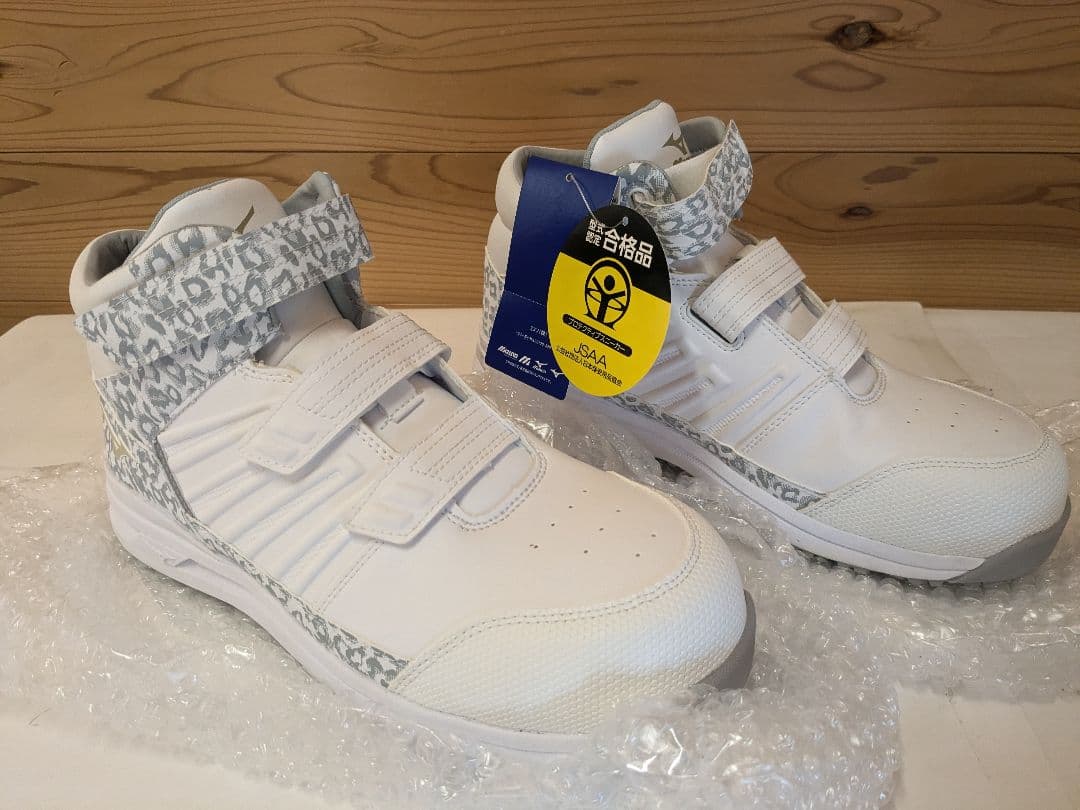 未使用　ミズノ　MIZUNO　ALMIGHTY F1GA2312 26.5cm