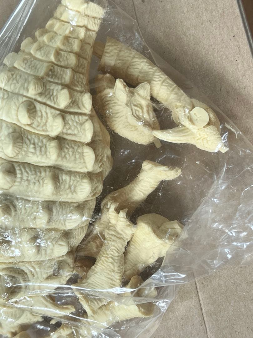 海洋堂　スコロサウルス レジンキット 恐竜　フィギュア　動物　生き物