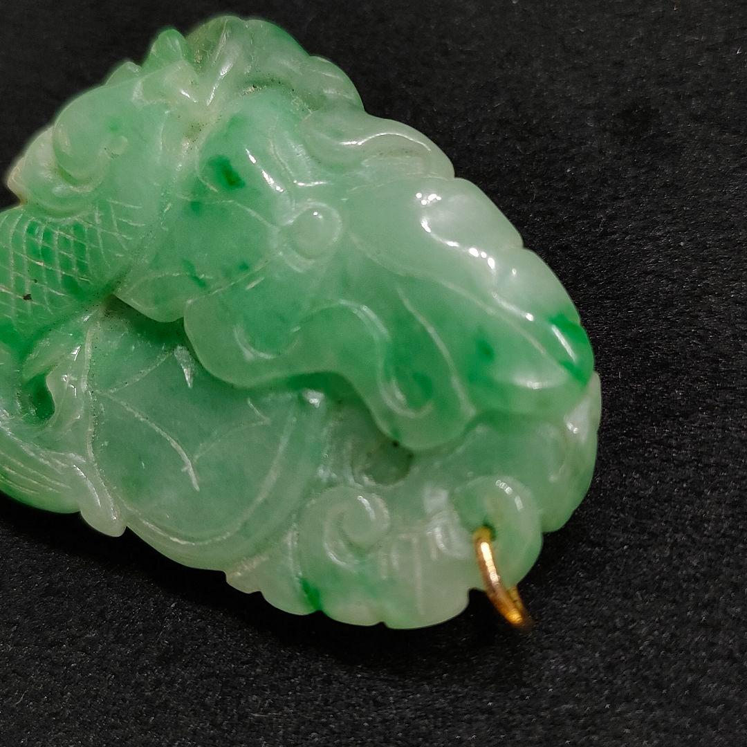 CO14　翡翠　珊瑚　ペンダントトップ　彫刻極美品