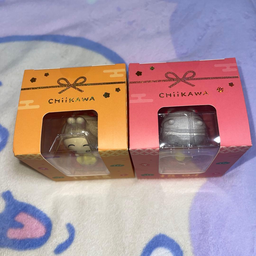 台湾限定 ちいかわ金運を招くフィギュア ちいかわ＆うさぎ2点セット