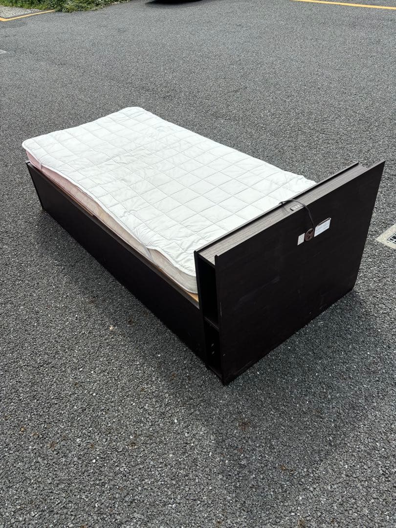 シングルベッド　オマケ付き