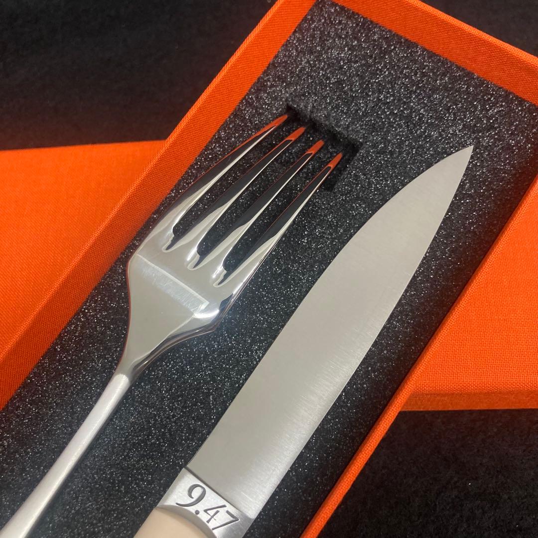 Perceval ペルスヴァル「9.47」ナイフとフォーク⭐︎