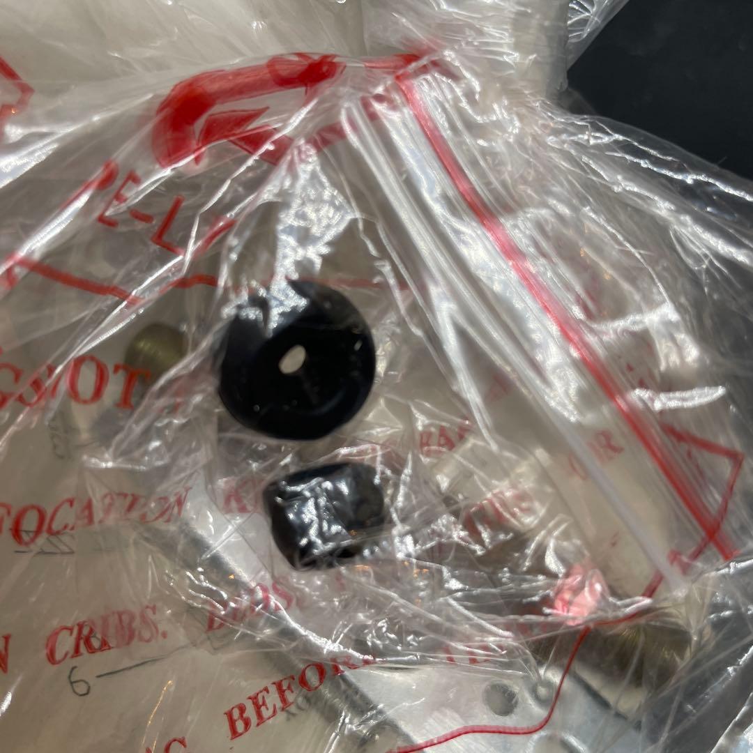 新品未使用　シャンデリア　アンティーク　ヴィンテージ　ゴールド　ホワイト