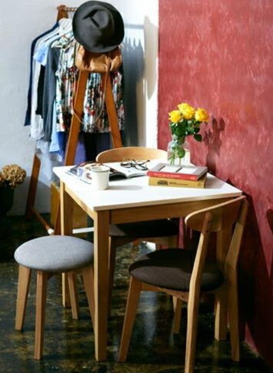 木製脚 ダイニングスツール 1脚　チェア シンプル 省スペース家具 カフェ風