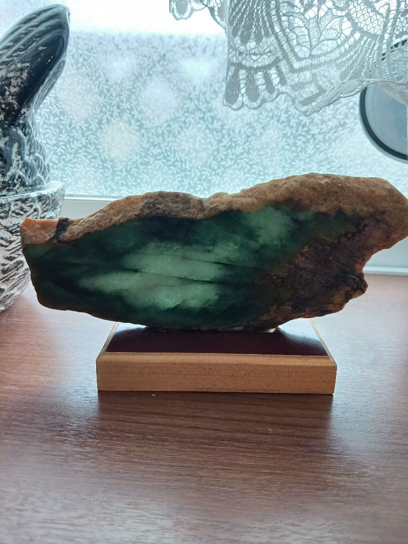 ミャンマー産　A貨翡翠スライス　オブジェ置き物　約418g