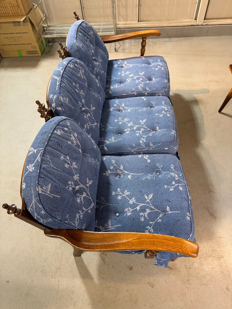 飛騨産業 3人掛けソファ（キツツキマーク）