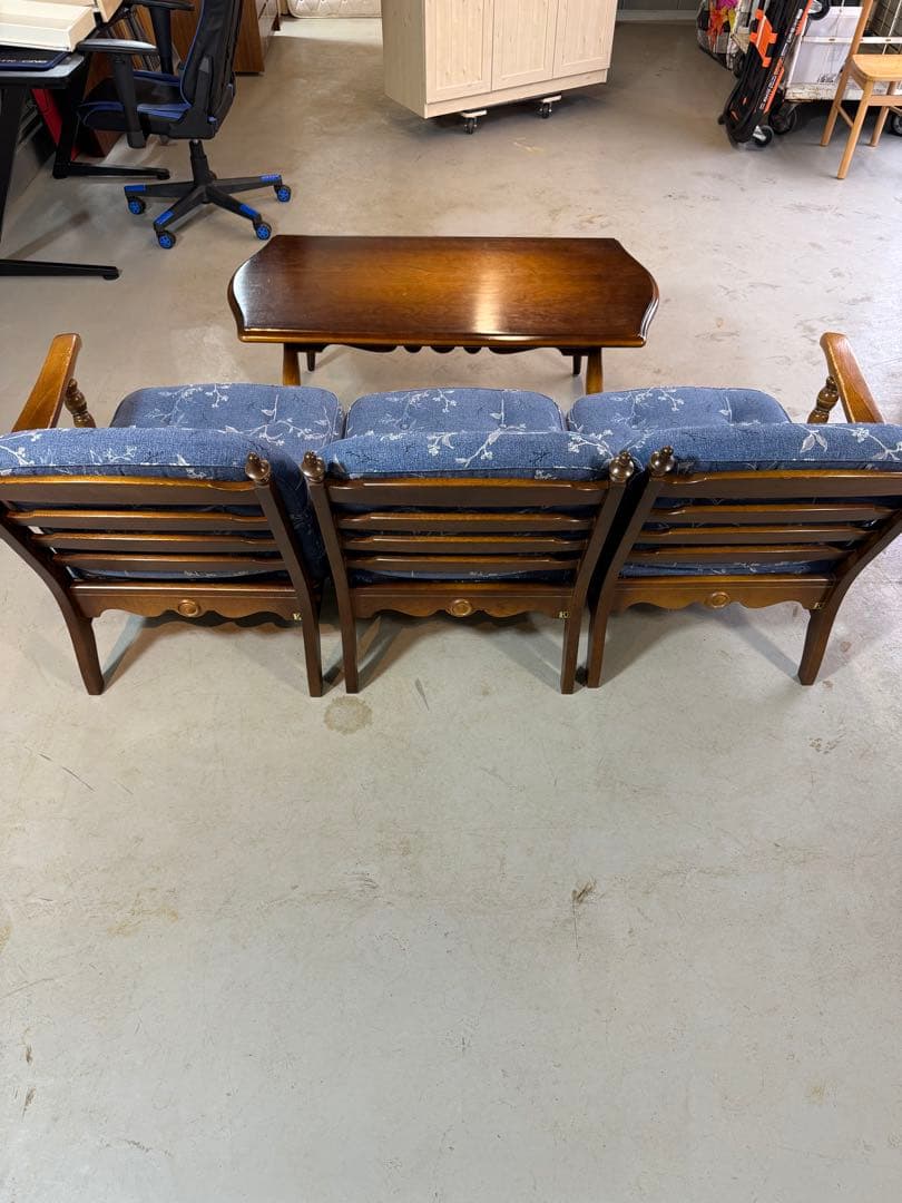 飛騨産業 3人掛けソファ（キツツキマーク）