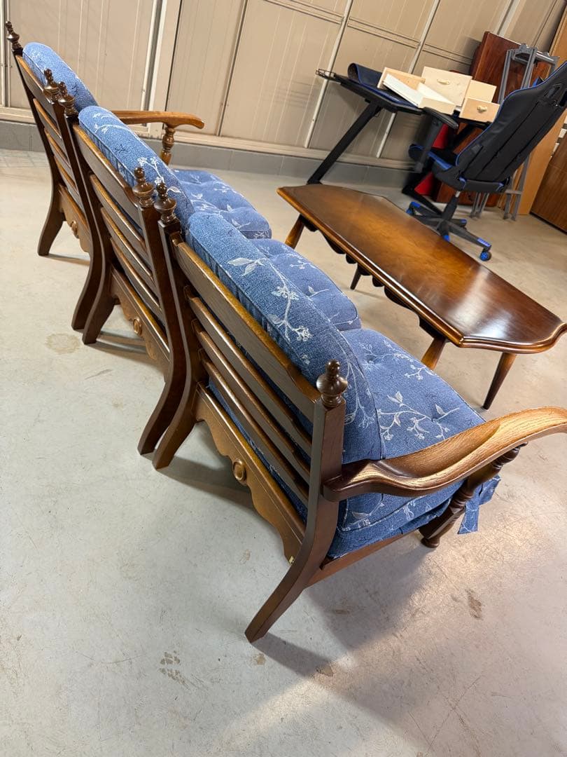 飛騨産業 3人掛けソファ（キツツキマーク）