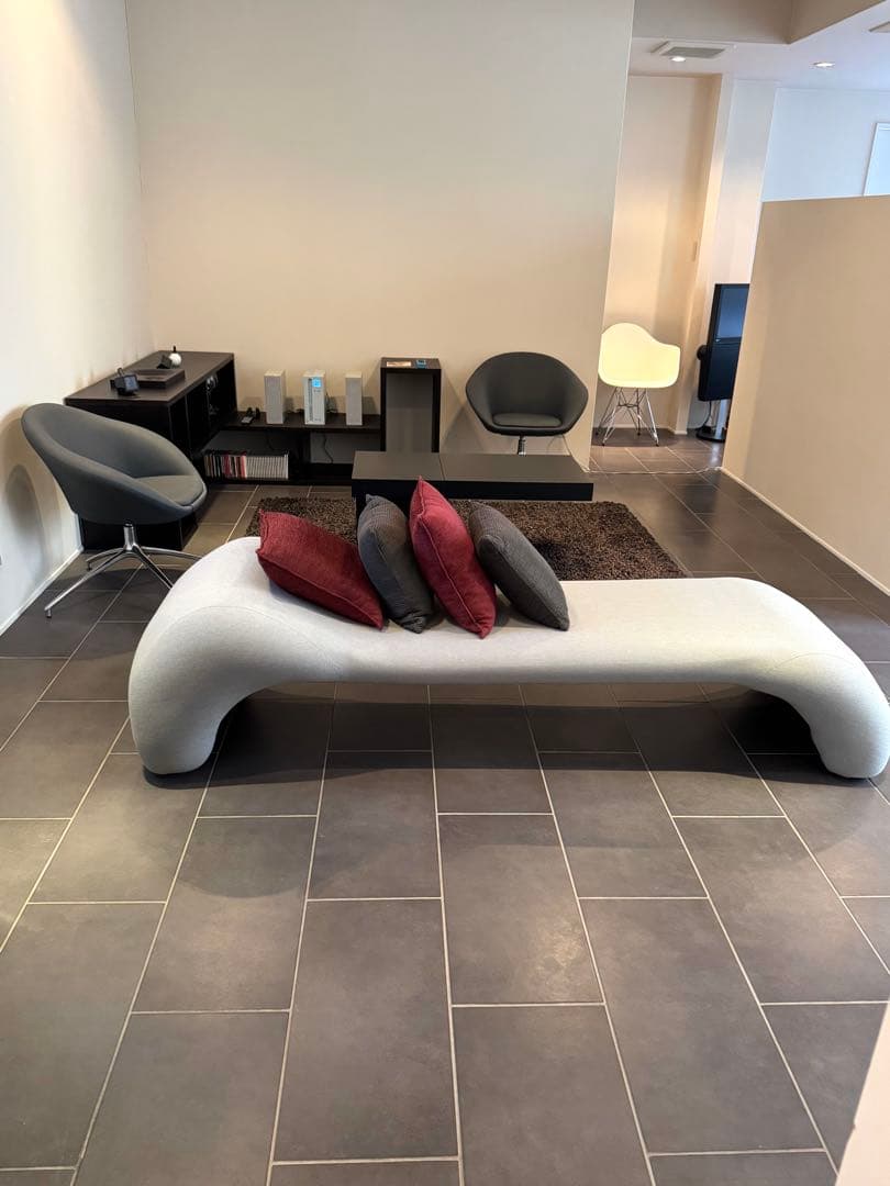 美品 ACTUSで購入 高級ベンチソファ 仏デザイン