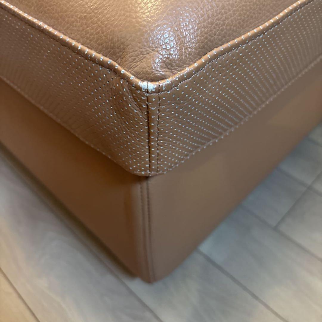 超美品ALFLEX SONAブラウンレザー スクエアオットマンモデルルーム展示品