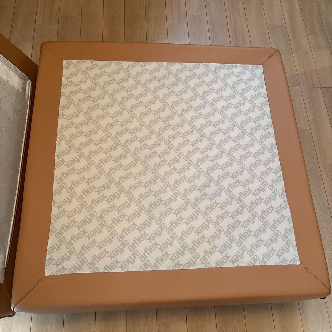 超美品ALFLEX SONAブラウンレザー スクエアオットマンモデルルーム展示品