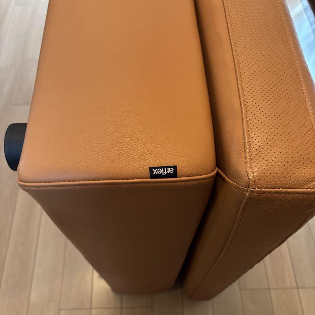 超美品ALFLEX SONAブラウンレザー スクエアオットマンモデルルーム展示品