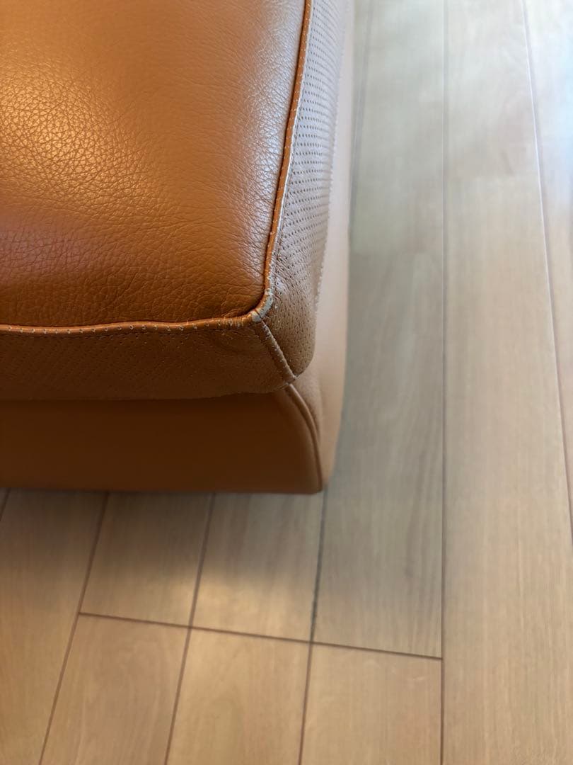 超美品ALFLEX SONAブラウンレザー スクエアオットマンモデルルーム展示品