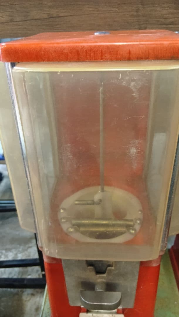 最終値下げ　コスモス　20円ガチャ　２台セット　レトロ　ガチャガチャ筐体