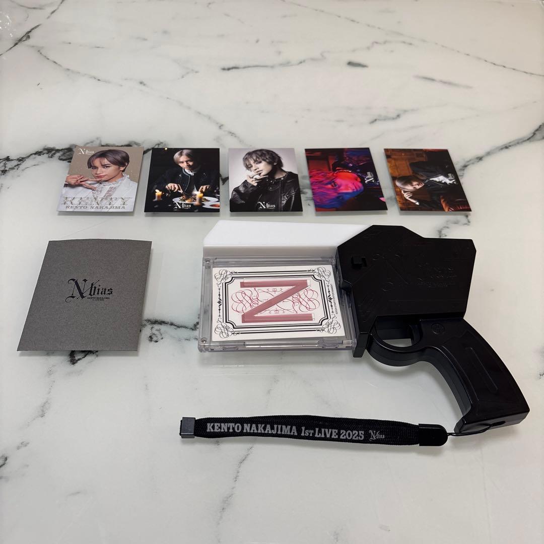 美品！中島健人 ペンライト カード - メルカリ