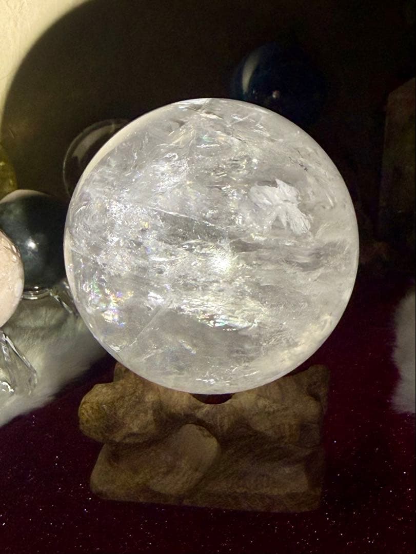 水晶スフィア75mm×虹入り Select by Amulet〜天然石〜