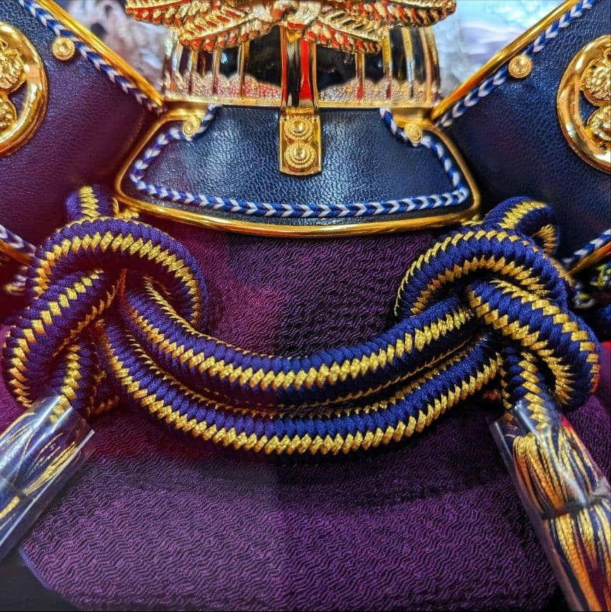 五月人形 兜飾り アクリルケース 徳川家康 虎 彫金 黒 シンプル 子どもの日