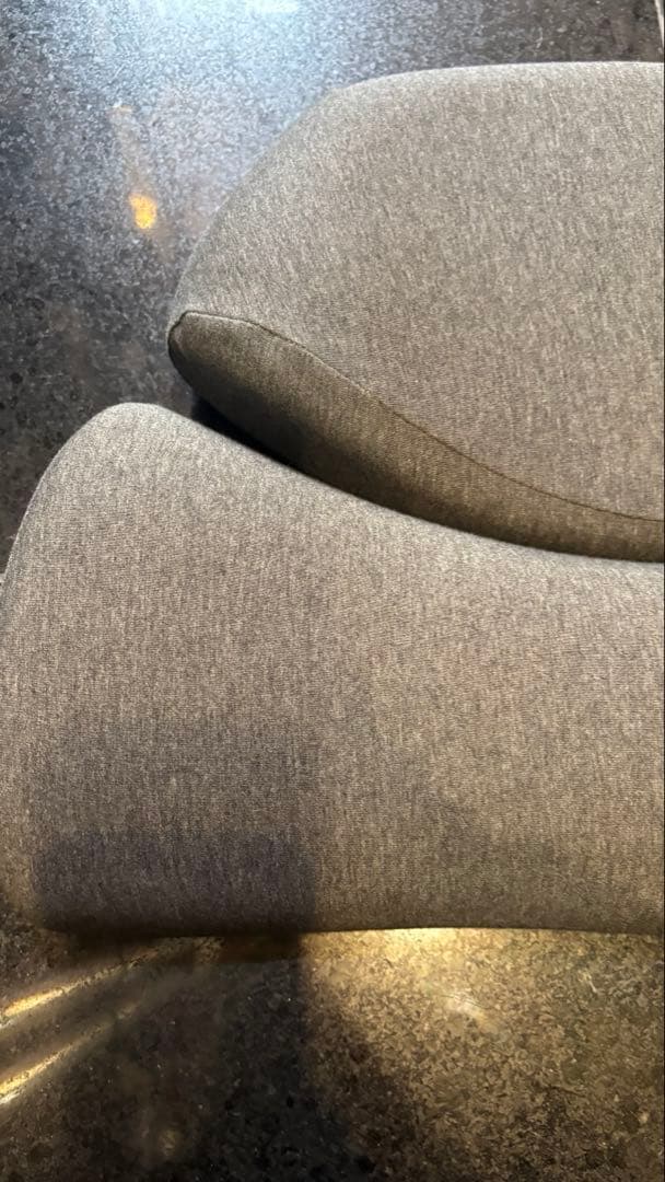 【正規品】首と肩がホッとする枕　ホットピロー　カルクス