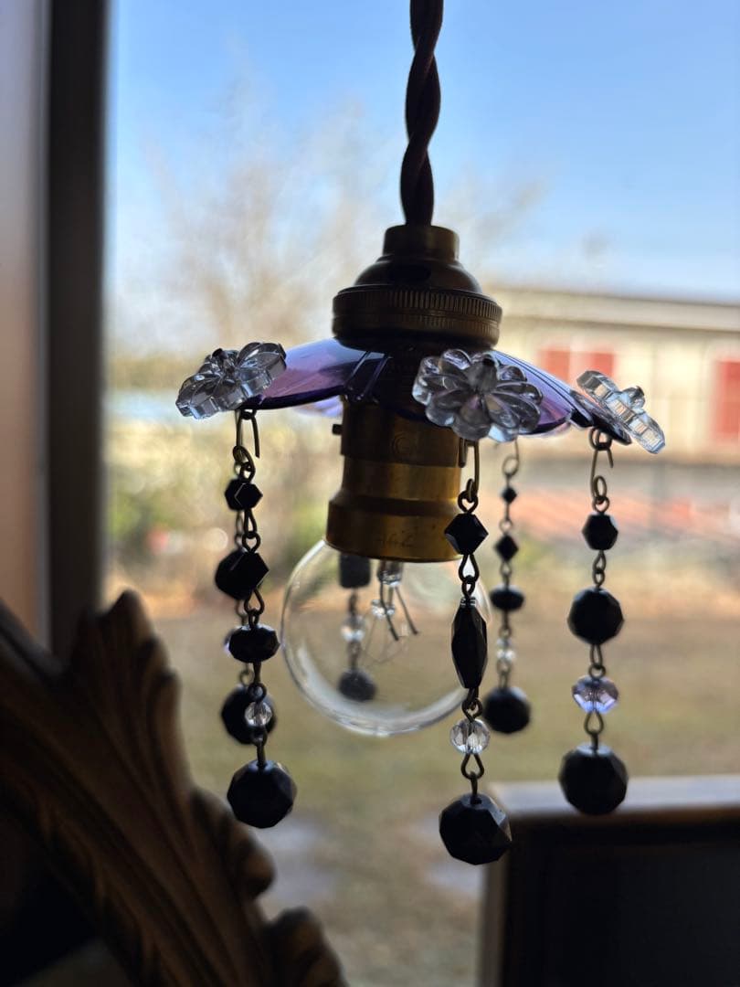 希少 紫アートデコ 漆黒の祈り 哀悼のビーズが導くヴィンテージミニシャンデリア