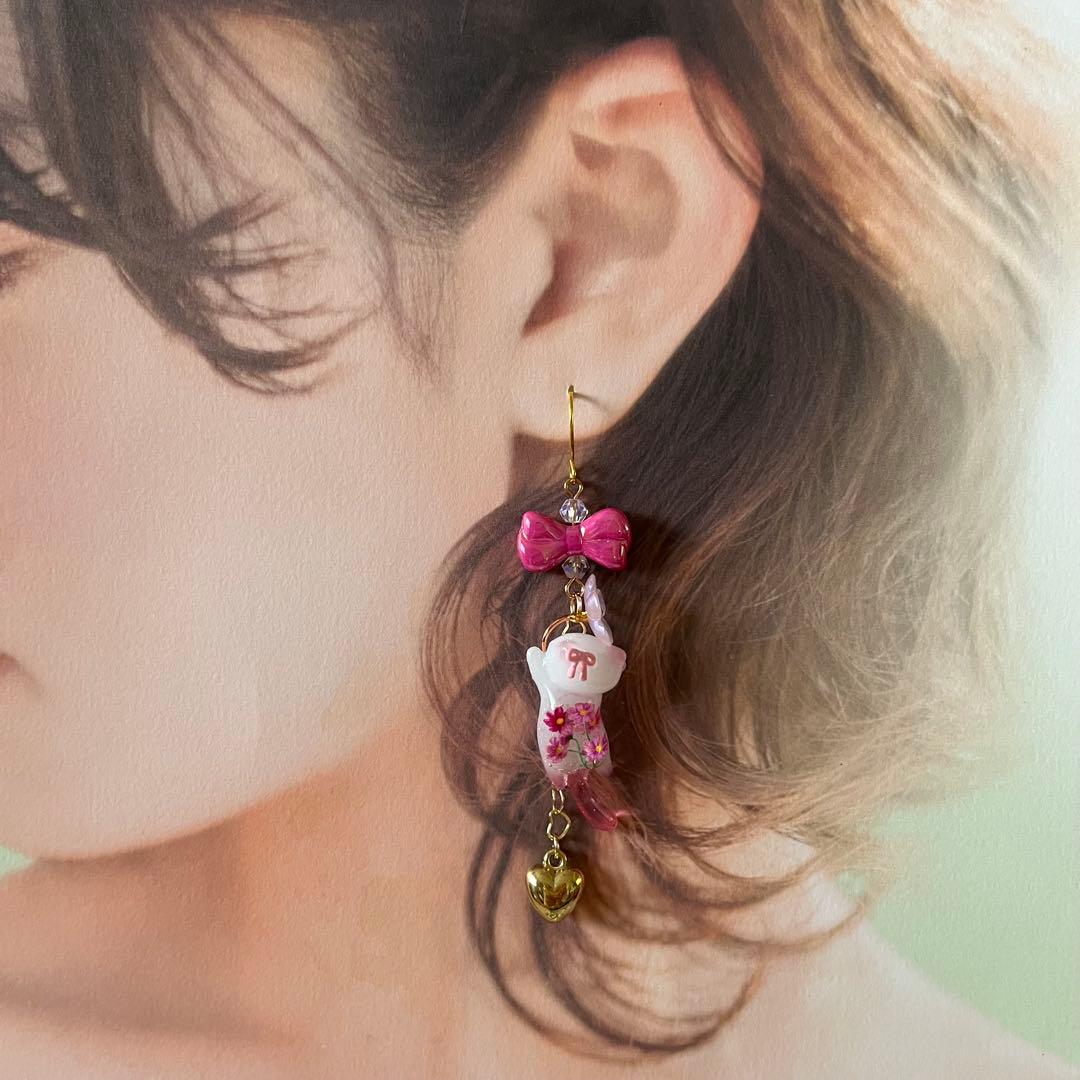 ฅ❤️ ねこ　猫　レジン　コスモス　りぼん　花　ピアス　イヤリング　ハンドメイド
